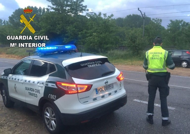 Detenido un vecino de Portas que huyó de la Guardia Civil mientras conducía drogado y quintuplicando la tasa de alcohol