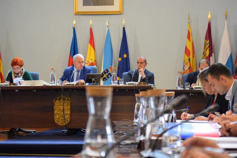 El pleno de la Diputación de Lugo aprueba, con la abstención del PP, solicitar a la Xunta la revisión de la Ronda Este