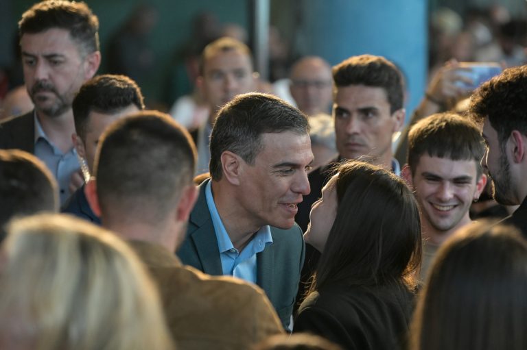 Sánchez acusa a «derecha y ultraderecha» de «dañar la reputación» de España con su pelea «contra todo» en Doñana