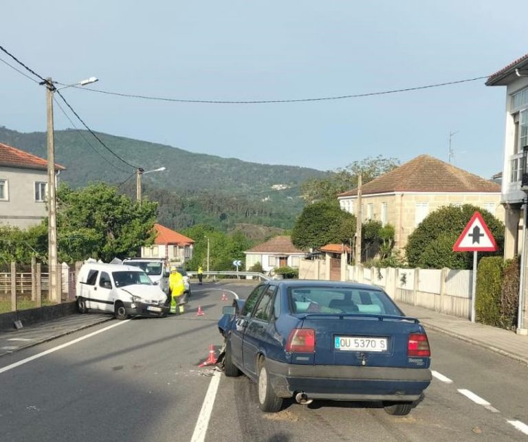 Un conductor implicado en un accidente con una herida en Ramirás (Ourense) quintuplica la tasa de alcohol máxima