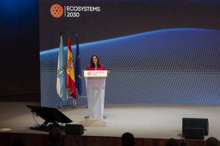 La alcaldesa de A Coruña subraya el papel de la ciudad en el ámbito de las tecnologías en la inauguración de Ecosystems
