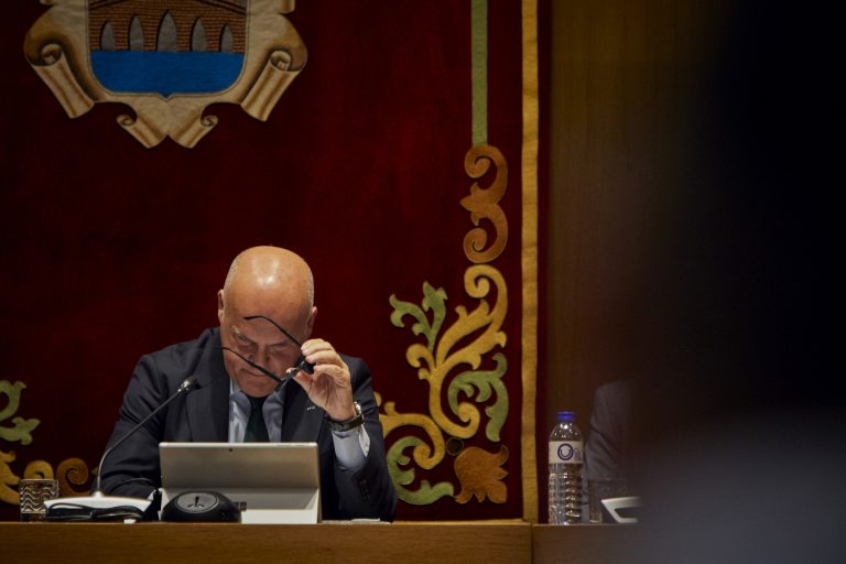 Baltar subraya su liderazgo y evita desvelar su estrategia judicial y hablar del origen de la filtración de las multas