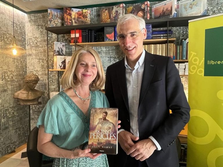 Francisco Conde destaca la capacidad de la novela histórica para adentrarse en las raíces de la cultura política europea