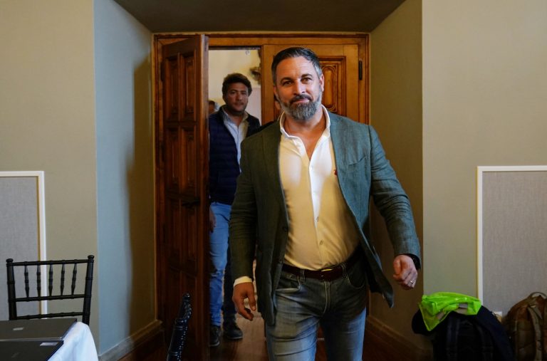 28M.- Abascal acusa al Gobierno de dejar a los españoles en la «ruina»: «El 28 de mayo se juega la unidad nacional»