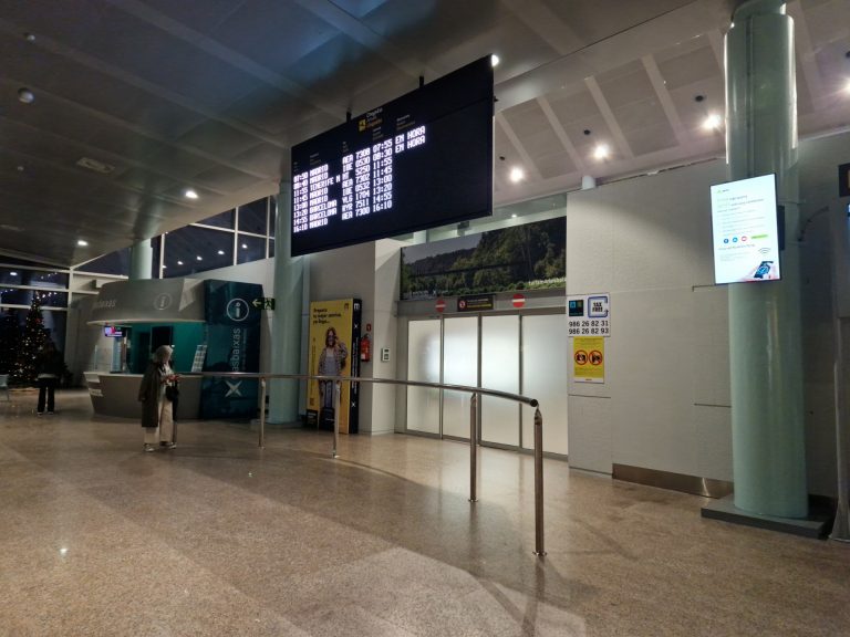 Los aeropuertos de Vigo y Santiago crecen en abril respecto a 2019 y A Coruña no alcanza niveles prepandemia