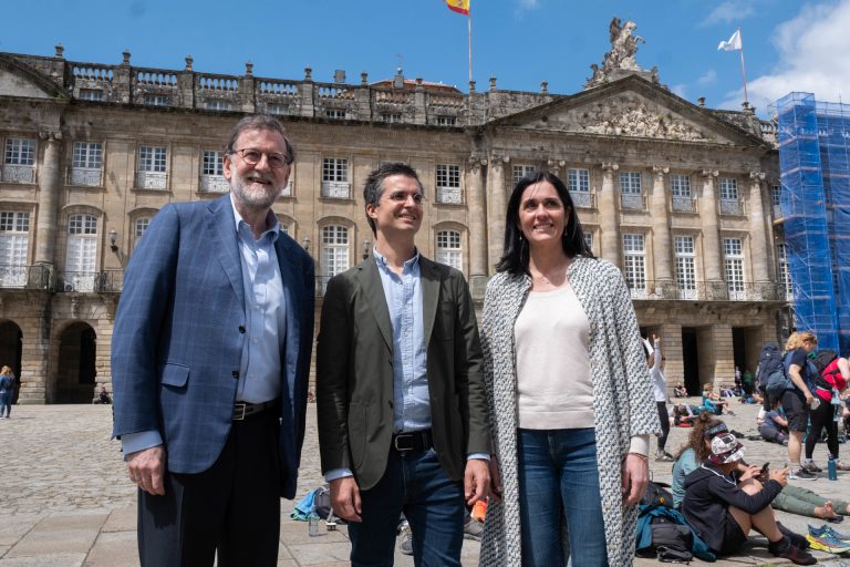 28M.- Rajoy respalda a Borja Verea, que sitúa el ‘Paseo de Galicia’ como «primer paso» para «desbugallizar» Santiago