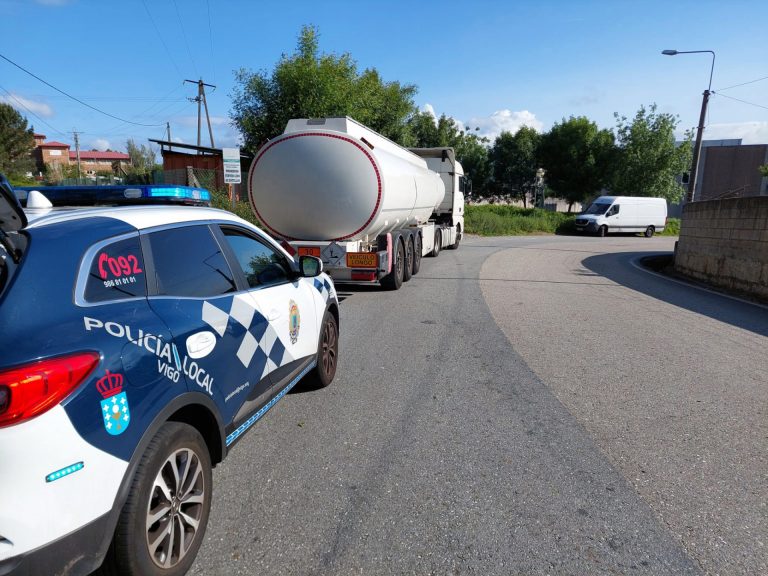 Inmovilizado en Vigo un camión portugués de transporte de mercancías peligrosas al dar positivo en drogas el conductor