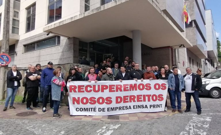 Los operario de Einsa Print en As Pontes (A Coruña) se concentran en Ferrol para reclamar mejoras salariales