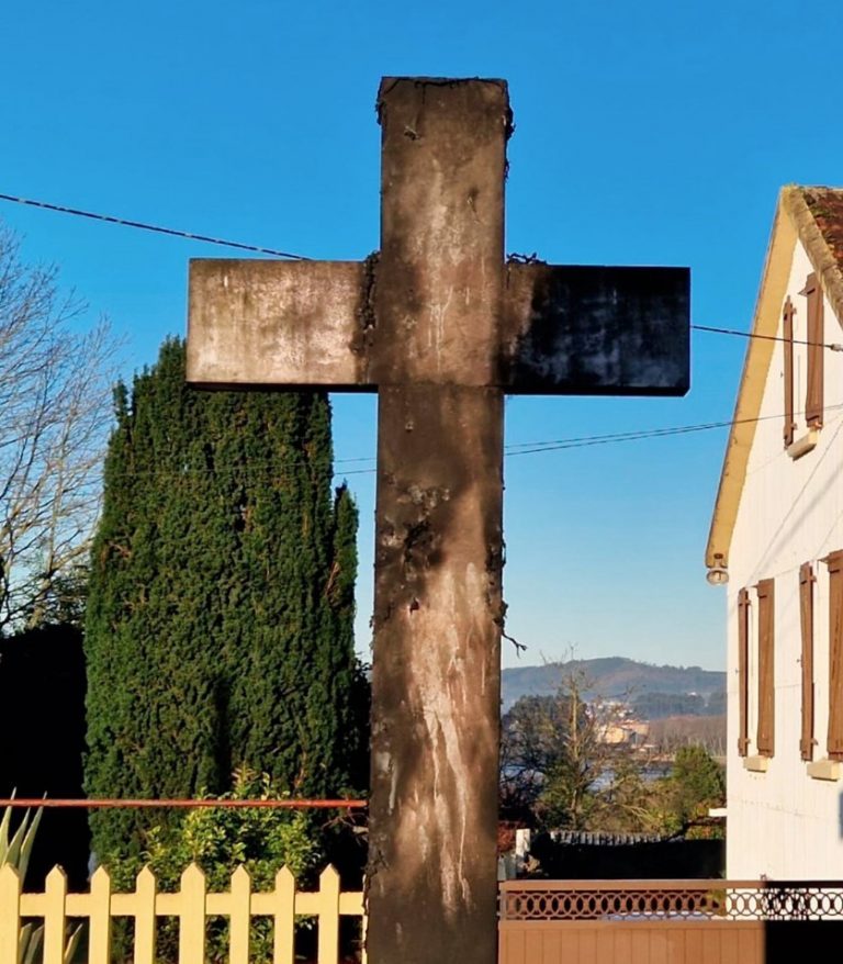 Abogados Cristianos denuncia ante Fiscalía los daños en la Cruz de los Caídos en Neda (A Coruña) registrados en enero