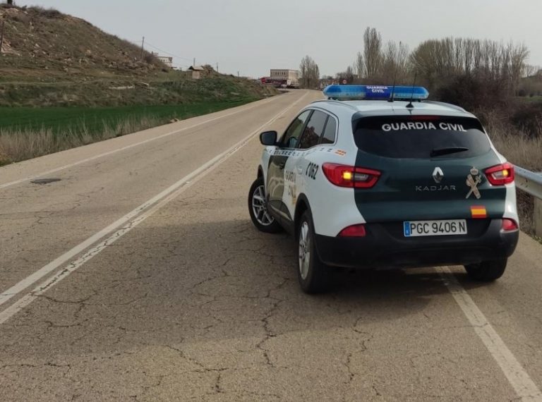 La Guardia Civil sorprende en Ourense dos veces en menos de un día a un conductor que quintuplicaba la tasa de alcohol
