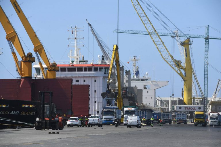 El tráfico de mercancías crece un 26% en el puerto de A Coruña entre enero y abril