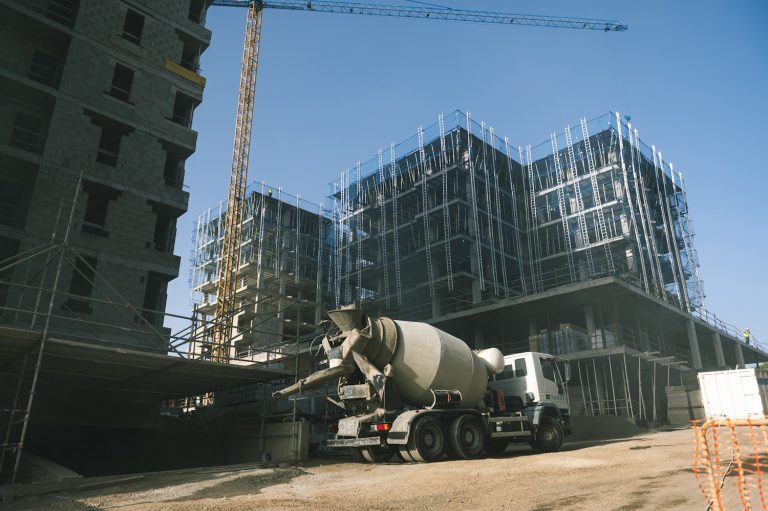 La firma de hipotecas sobre vivienda baja un 13,8% en marzo en Galicia, una caída inferior a la media nacional
