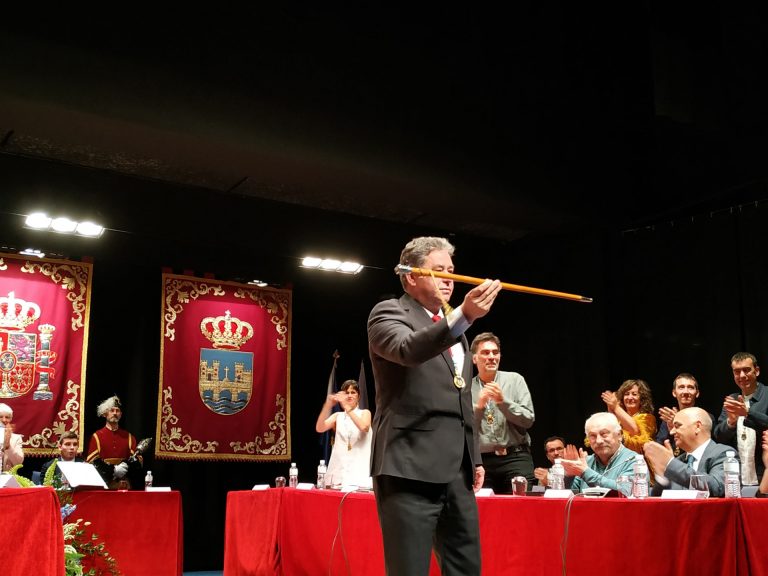 28M/M.- Lores (BNG) podrá gobernar en Pontevedra con el apoyo del PSOE, pese a perder dos concejales, hasta nueve