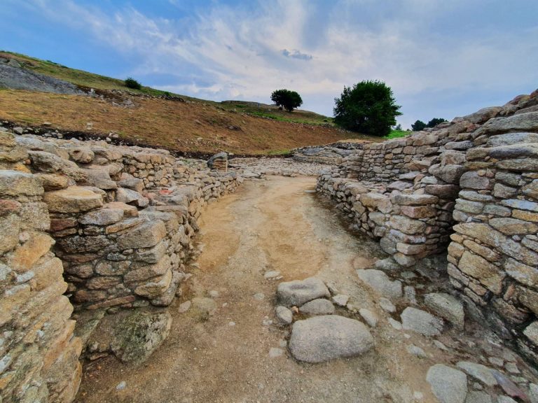 El Ayuntamiento de A Coruña amplía este verano los recorridos guiados por el Castro de Elviña