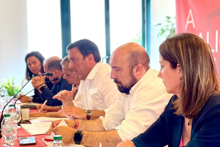 La dirección del PSdeG tendrá el peso de la decisión en Ourense, no negociará con Jácome y ve al BNG interpelado