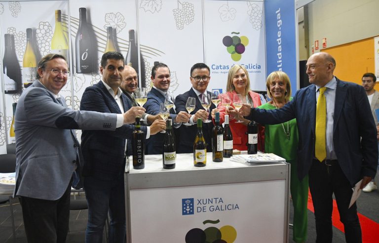 Comienza la X edición de Vinis Terrae con una llamada de José González a «hacer territorio a través del vino»