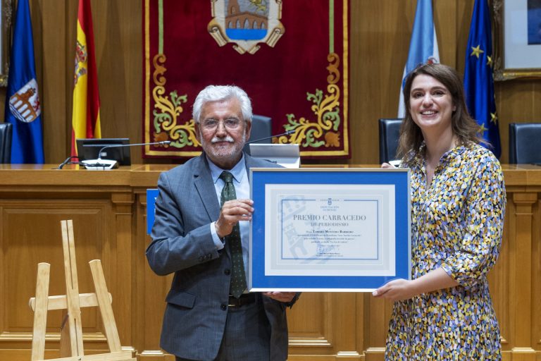 La Diputación de Ourense entrega el XXXII Premio Xosé Aurelio Carracedo a la periodista Tamara Montero
