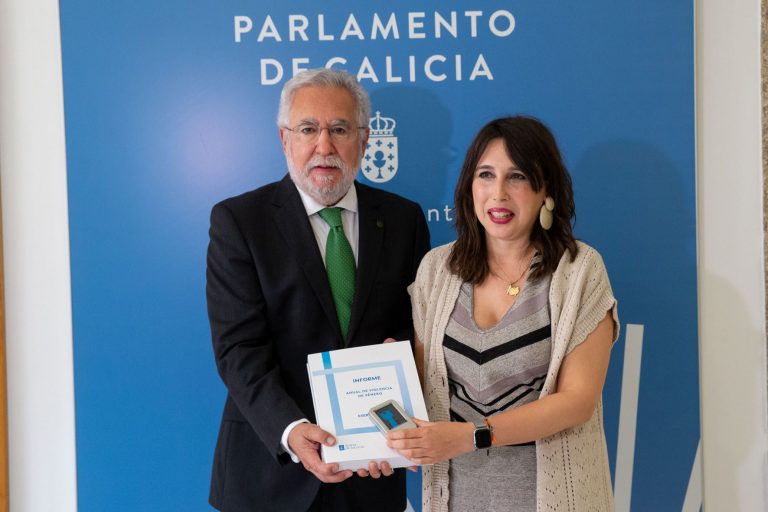Lorenzana entrega al presidente del Parlamento el Informe anual de violencia de género 2022, que se conocerá este mes