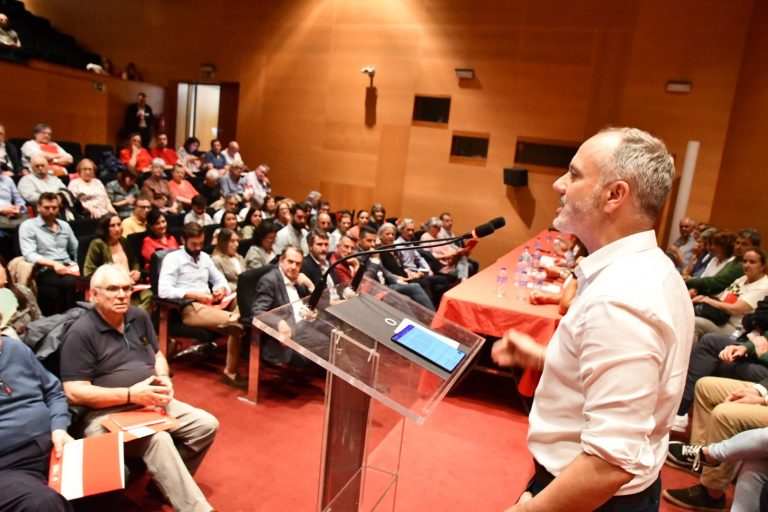 23J.- Ratificadas por el comité provincial las listas del PSdeG por Pontevedra, que encabezan Regades y Carmela Silva