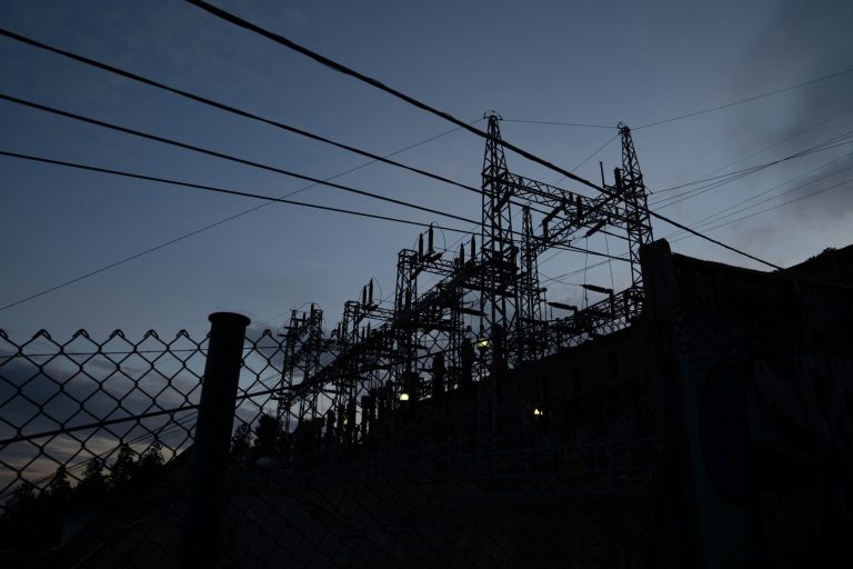 El precio de la luz subirá este jueves un 24%, hasta 104,88 euros, el precio más alto desde el 2 de mayo