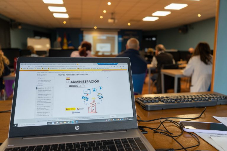 El programa ‘La Administración cerca de ti’ acercará los servicios de la DGT a la ciudadanía del rural