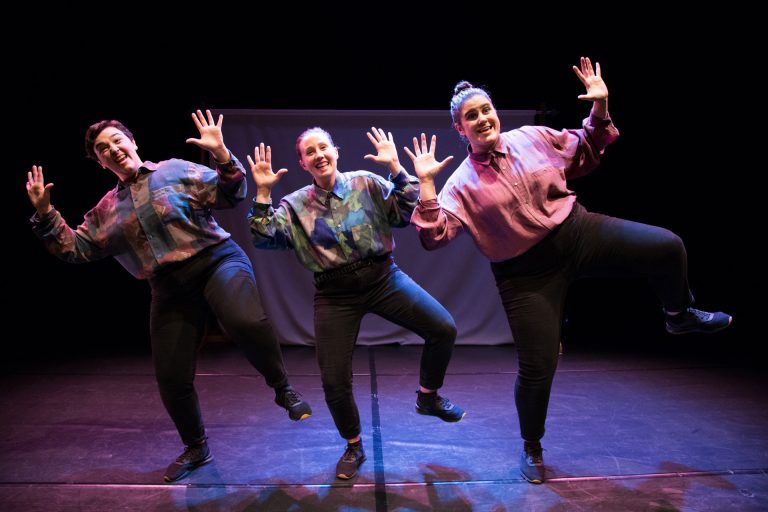 La compañía de teatro A Panadaría despide este miércoles en Santiago su espectáculo más premiado: ‘Elisa e Marcela’