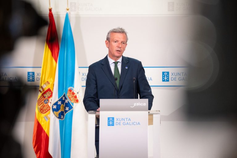 Turismo.- Rueda reitera que se pronunciará sobre la tasa turística cuando examine la propuesta del gobierno de Santiago