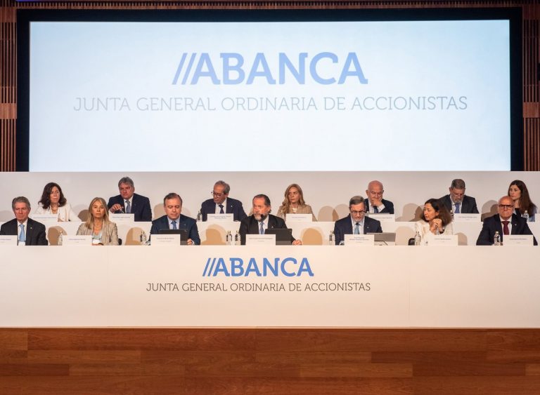 La junta general de accionistas de Abanca aprueba las cuentas de 2022