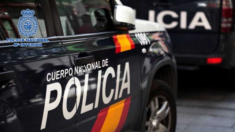 Detenido un hombre en Santiago después de atracar un supermercado y coger a un viandante como rehén a punta de navaja