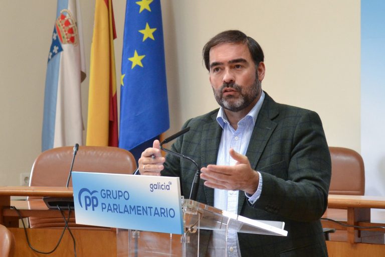 Pleno.-El PP niega la naturaleza privada de la clínica en la que están las máquinas donadas por Amancio Ortega al Sergas