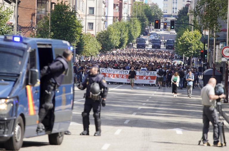 Sindicatos del metal de Pontevedra mantienen el pulso en el quinto día de huelga: «A la patronal se le acaban las excusa