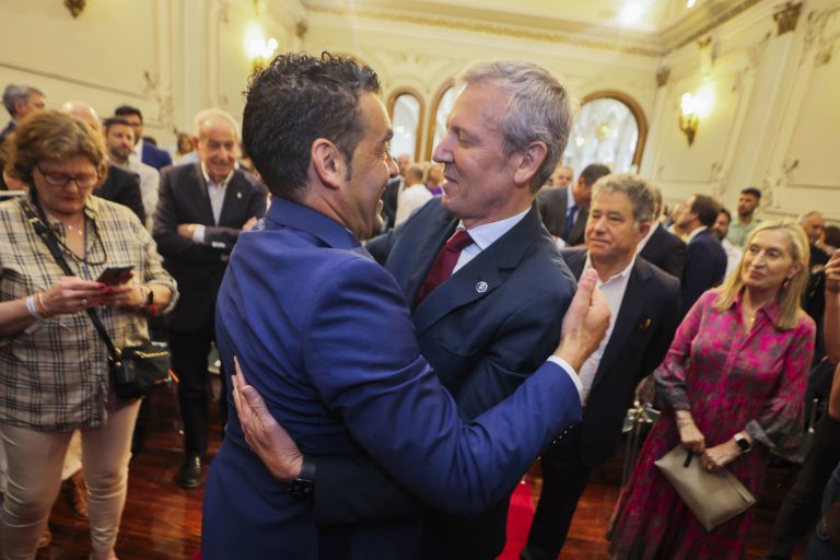 Luis López (PP), nuevo presidente de la Diputación de Pontevedra, promete «soluciones diferentes y políticas distintas»