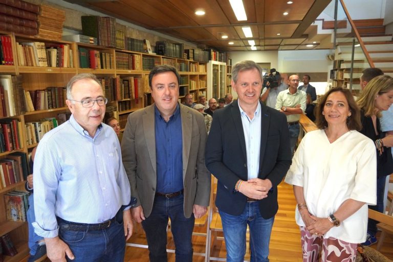 Formoso censura que la alcaldesa de Santiago no asista a la ofrenda al Apóstol: «Hay símbolos que hay que respetar»