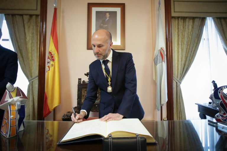 23J.- El alcalde de Ourense anuncia que votará a Feijóo: «Votaré por el único candidato que es natural de Ourense»
