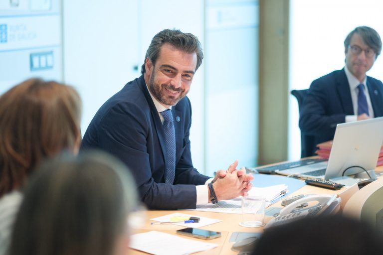 El vicepresidente Calvo niega intranquilidad por el futuro de Feijóo y  cree que Ayuso también quiere que presida España