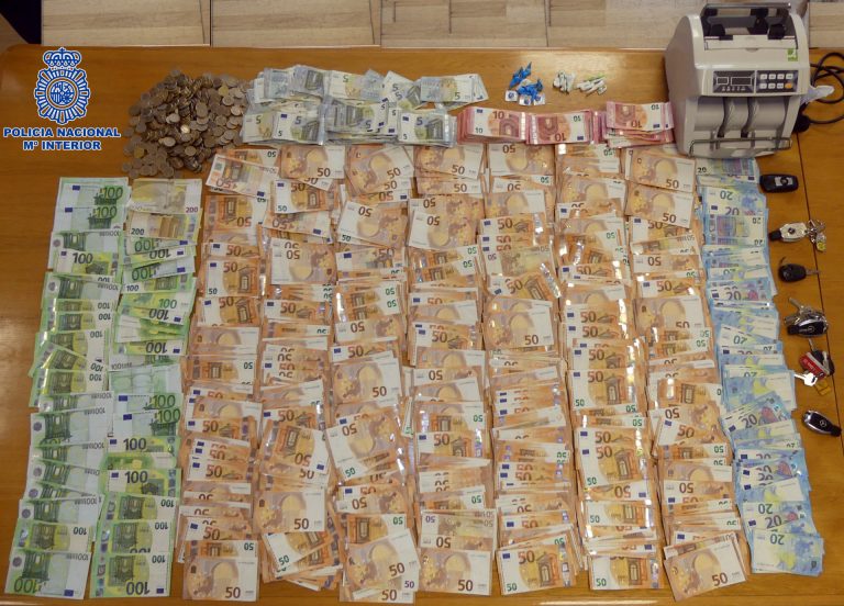 Detenidas ocho personas por obligar a mujeres a prostituirse en Santiago