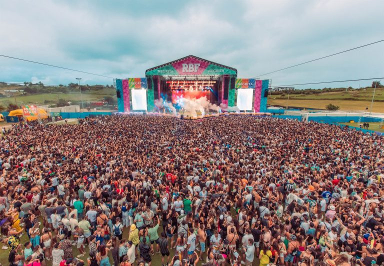 Agotadas las 50.000 entradas del Reggaeton Beach Festival de Nigrán, que se celebra este fin de semana