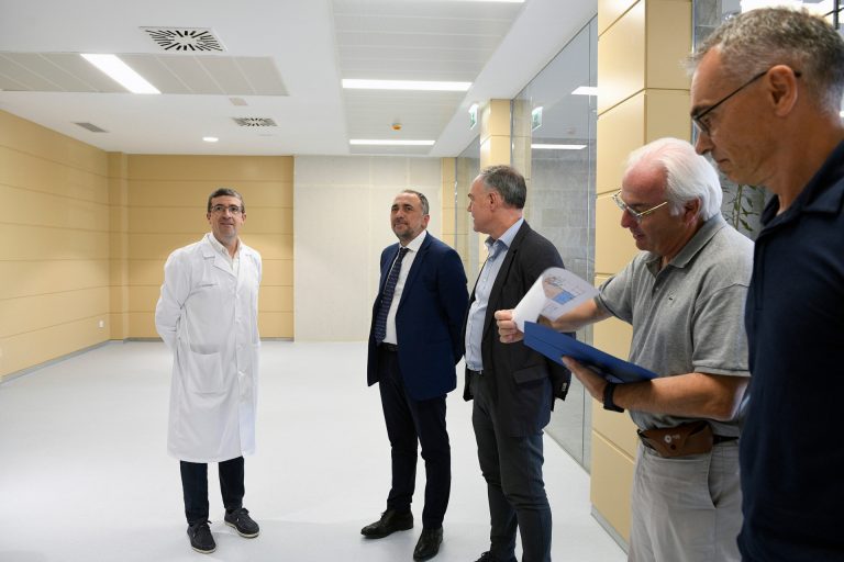 La Xunta concluirá este año las obras de mejora del Hospital de Valdeorras tras una inversión de casi 2 millones