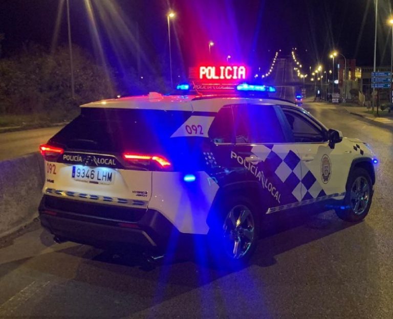 Un conductor da positivo en alcoholemia tras aparcar su coche en una zona reservada para vehículos policiales en Lugo
