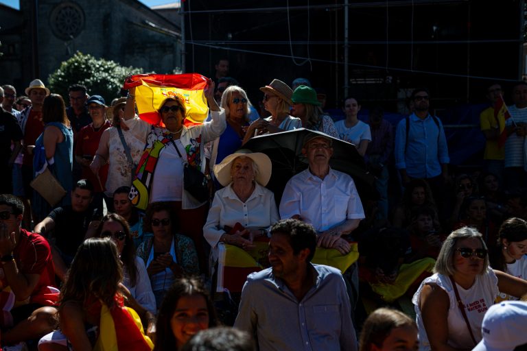Pontevedra vibra con el triunfo de Teresa Abelleira, su vecina campeona del mundo