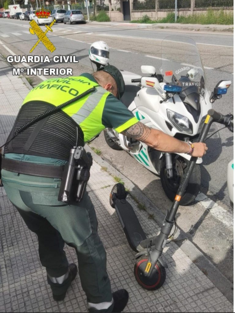 Interceptado en Vigo un hombre que circulaba en patín eléctrico bajo los efectos de las drogas