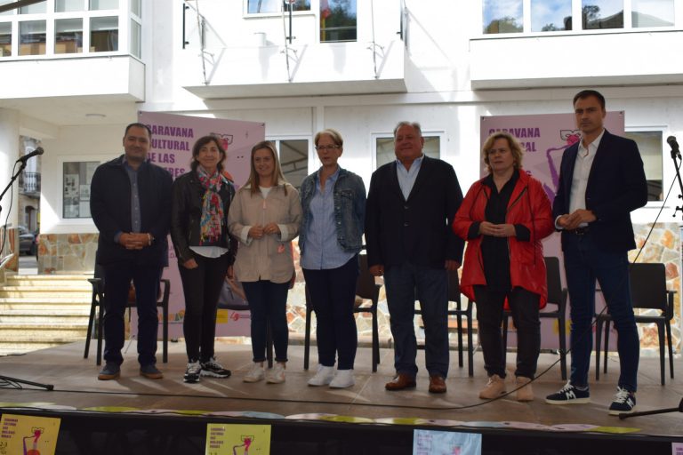Navia de Suarna (Lugo) acoge la ‘Caravana Cultural das Mulleres Rurais’