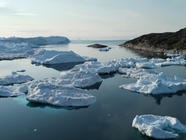 Investigadores de la USC estudian en Groenlandia los cambios climáticos que se experimentan en la zona