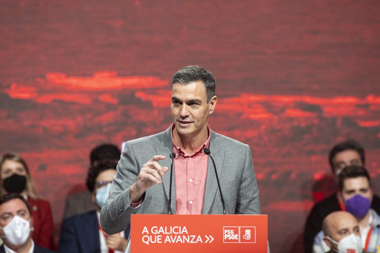 Pedro Sánchez participará el domingo en Oroso  en una romería del PSdeG