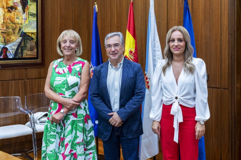 La Diputación y la patronal de los empresarios de Ourense colaborarán para fomentar la internacionalización de empresas