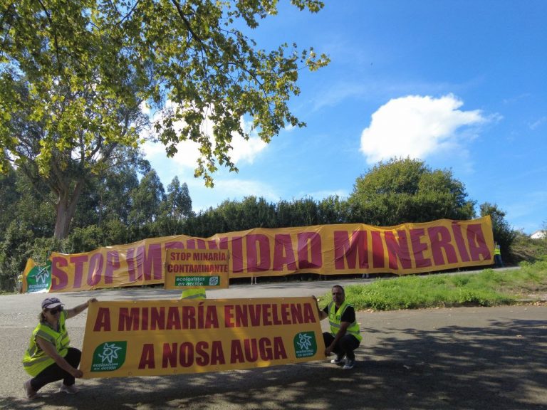 Ecologistas denuncian «impunidad» del sector minero con motivo de la reunión de ministros de Economía en Santiago