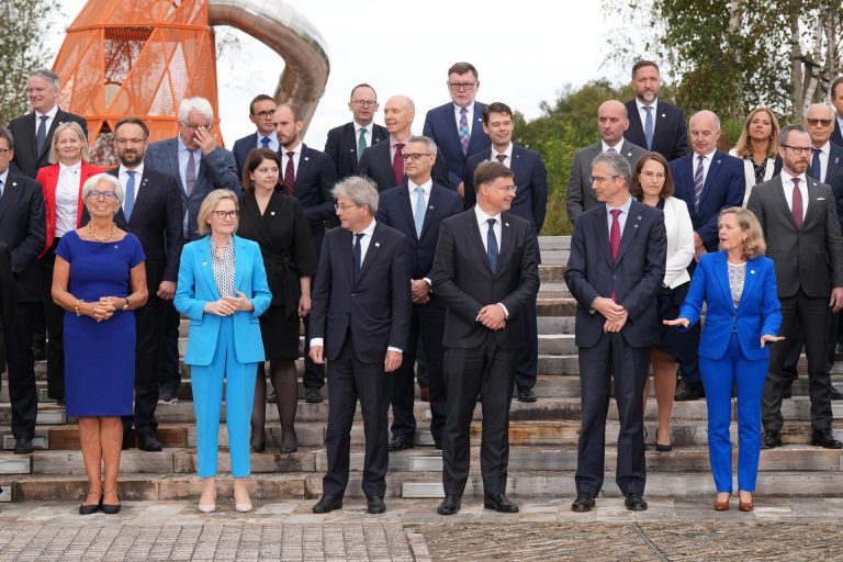 Concluye la reunión «histórica» en Santiago de ministros económicos de la UE y América Latina