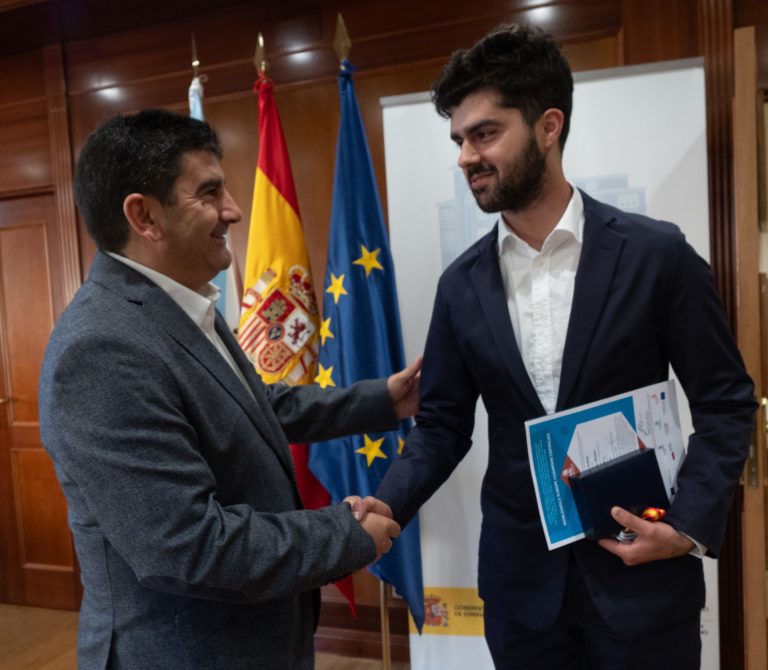Pedro Blanco reivindica la apuesta del Gobierno para modernizar la FP, con record de matrículas en Galicia