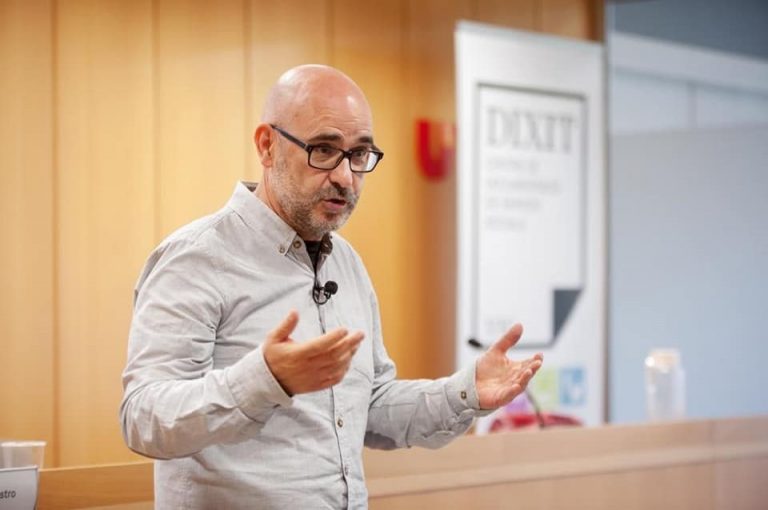 Galaxia acepta la dimisión de Francisco Castro como director xeral de la editorial