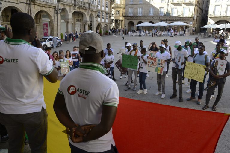 Senegaleses se manifiestan en Ourense para pedir la libertad del líder de la oposición para «preservar» la democracia